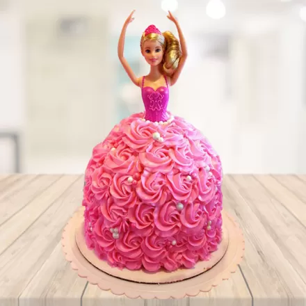 Small barbie 2025 doll cake